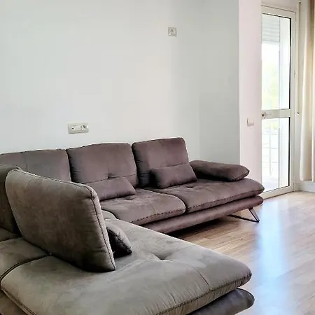 Sea View In Balcony Free Parking Apartment Vlorë